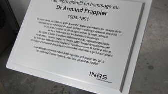 Plaque commémorative - aluminium gravé à l'acide - Soprema - Gravure Alain  Robitaille