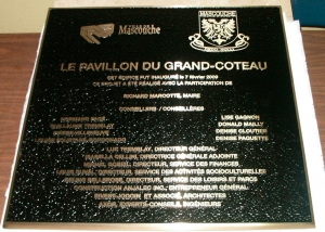 plaque de bronze coulé